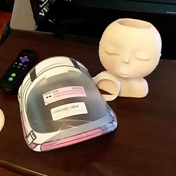 Astronaut Face Shield, Reusable - Picture 5 of 7